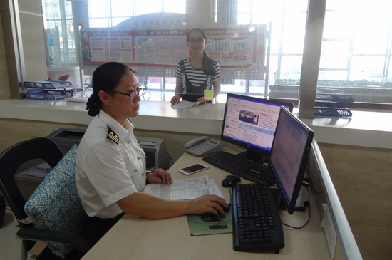 省内首宗旅游购物在晋江陆地港通关