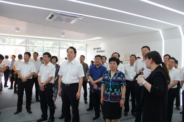 台州市委书记陈奕君率党政代表团莅临晋江陆地港考察
